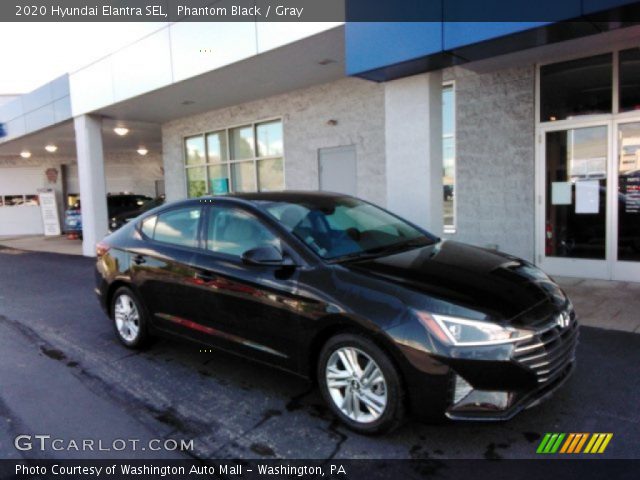 2020 Hyundai Elantra SEL in Phantom Black