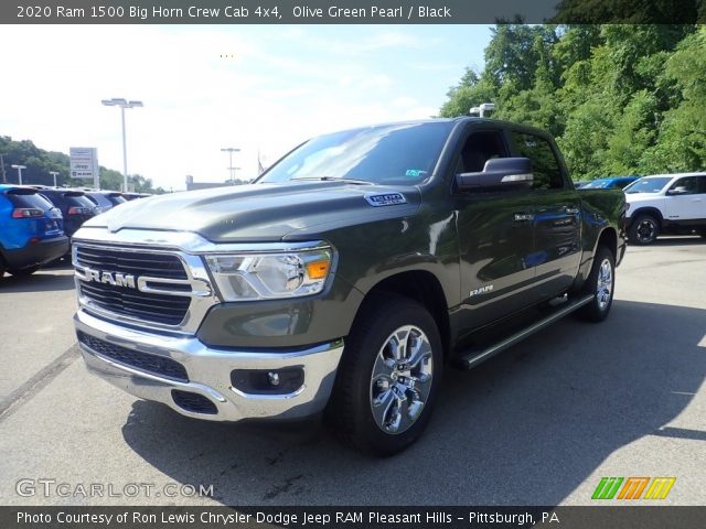 2020 Ram 1500 Big Horn Crew Cab 4x4 in Olive Green Pearl