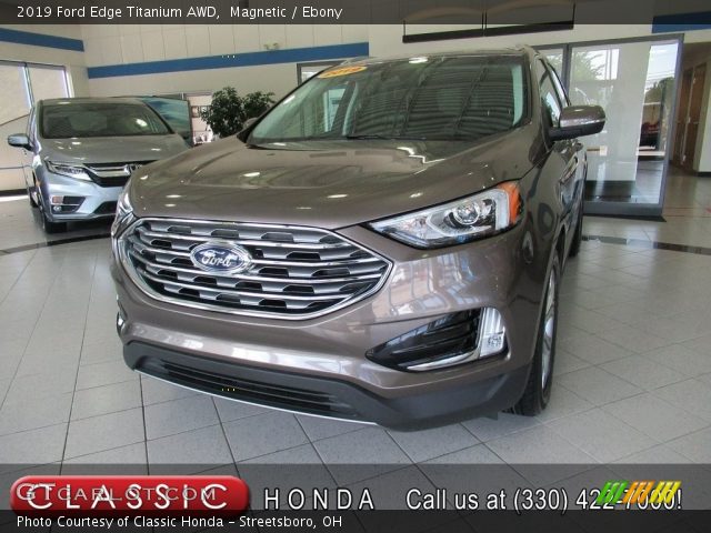 2019 Ford Edge Titanium AWD in Magnetic