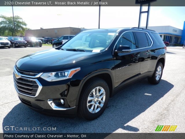 2020 Chevrolet Traverse LT in Mosaic Black Metallic