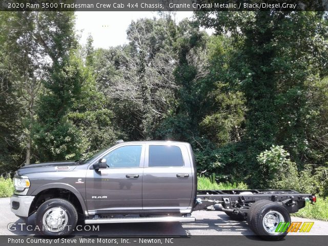 2020 Ram 3500 Tradesman Crew Cab 4x4 Chassis in Granite Crystal Metallic