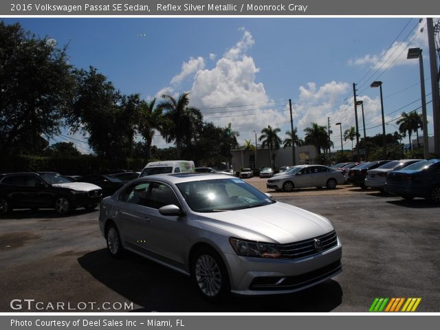 2016 Volkswagen Passat SE Sedan in Reflex Silver Metallic