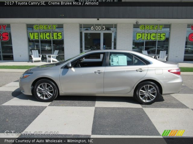 2017 Toyota Camry SE in Creme Brulee Mica