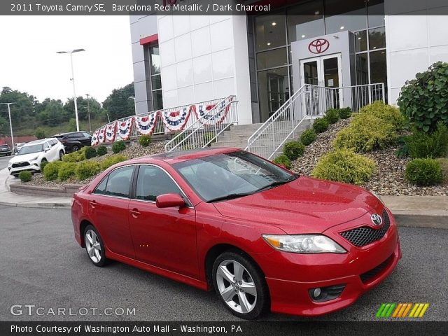 2011 Toyota Camry SE in Barcelona Red Metallic