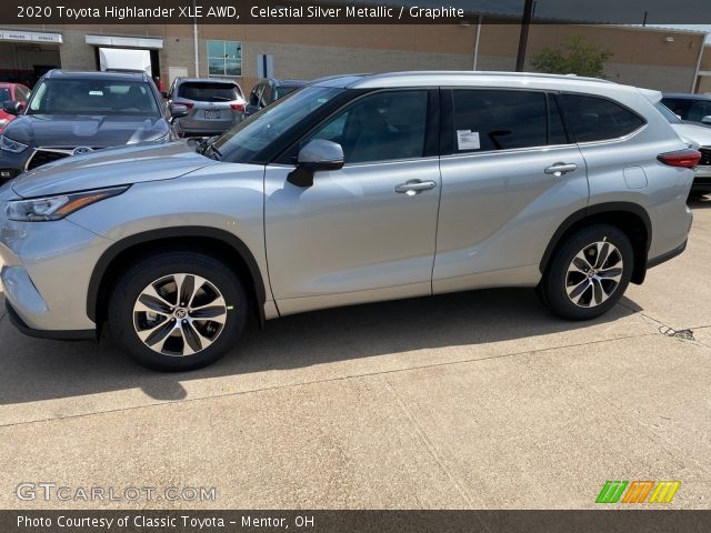 2020 Toyota Highlander XLE AWD in Celestial Silver Metallic