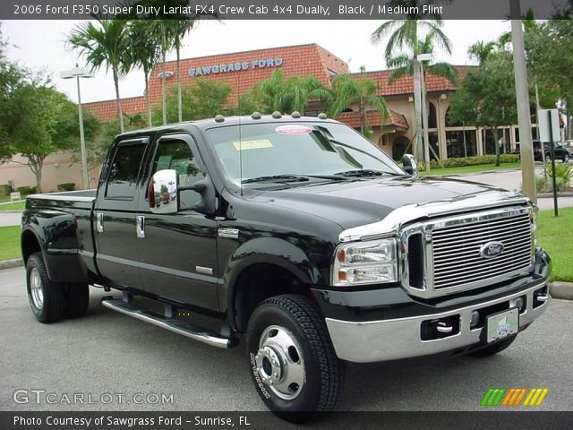 2006 Ford F350 Super Duty Lariat FX4 Crew Cab 4x4 Dually in Black