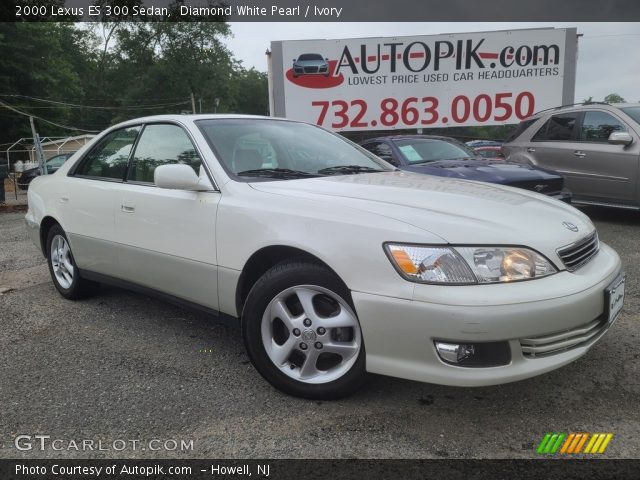 2000 Lexus ES 300 Sedan in Diamond White Pearl