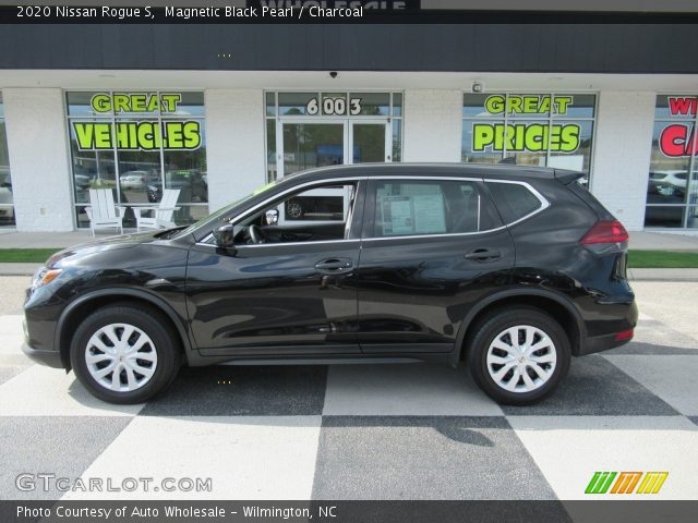 2020 Nissan Rogue S in Magnetic Black Pearl