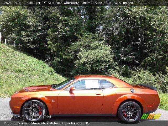 2020 Dodge Challenger R/T Scat Pack Widebody in Sinamon Stick