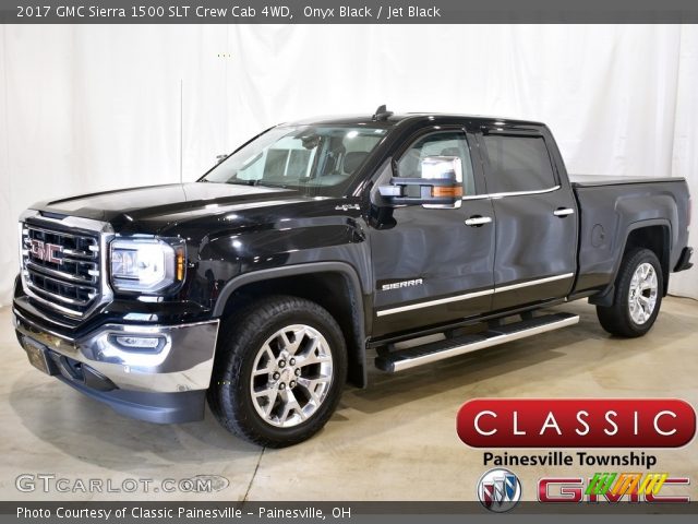 2017 GMC Sierra 1500 SLT Crew Cab 4WD in Onyx Black