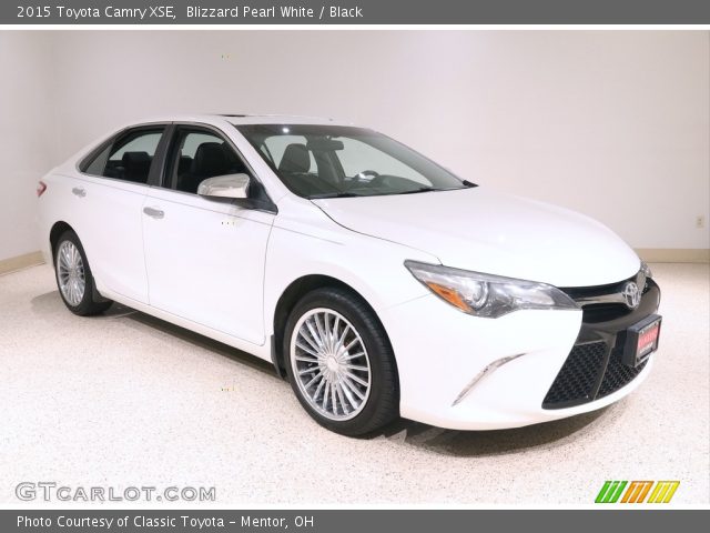 2015 Toyota Camry XSE in Blizzard Pearl White