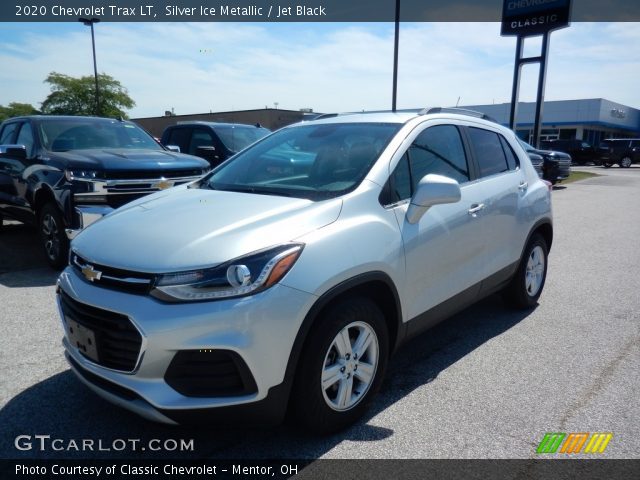 2020 Chevrolet Trax LT in Silver Ice Metallic