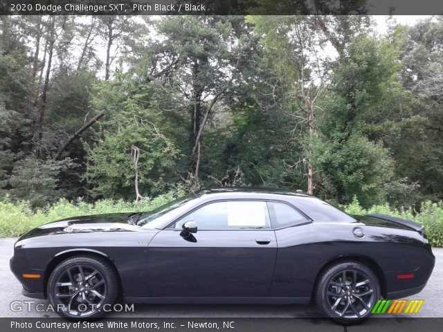 2020 Dodge Challenger SXT in Pitch Black