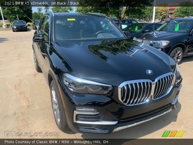 2021 BMW X5 xDrive40i in Jet Black