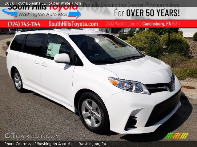 2020 Toyota Sienna LE in Super White