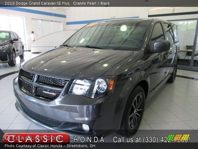 2019 Dodge Grand Caravan SE Plus in Granite Pearl