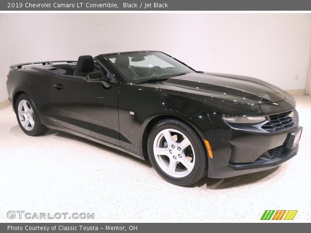 2019 Chevrolet Camaro LT Convertible in Black
