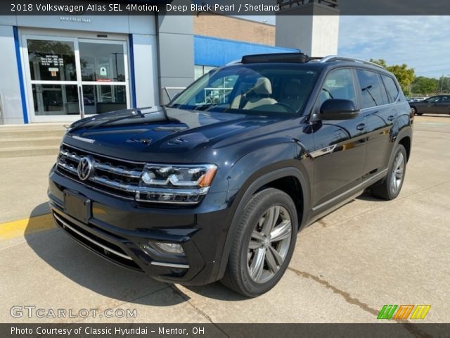 2018 Volkswagen Atlas SEL 4Motion in Deep Black Pearl