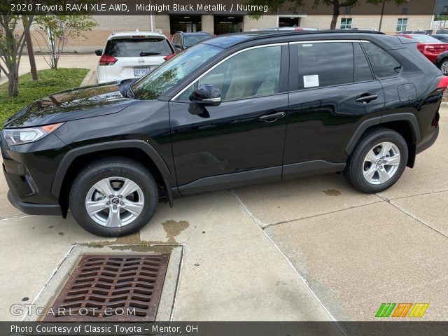 2020 Toyota RAV4 XLE AWD in Midnight Black Metallic