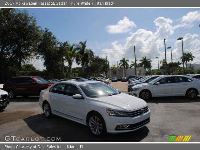 2017 Volkswagen Passat SE Sedan in Pure White