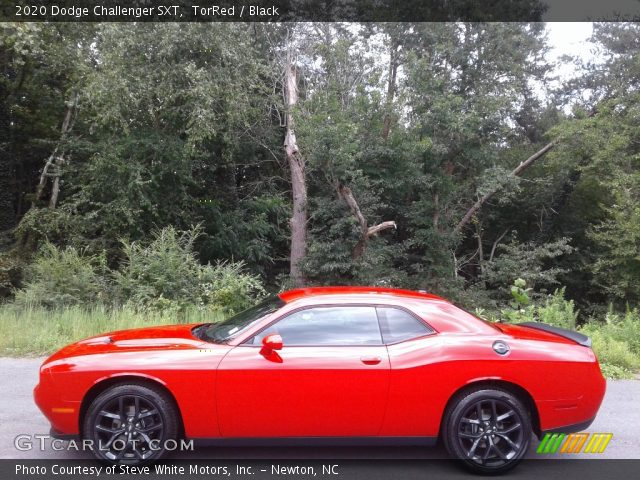 2020 Dodge Challenger SXT in TorRed