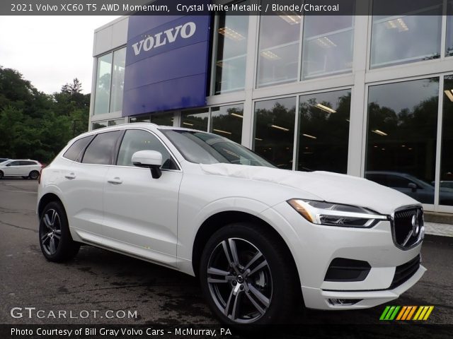 2021 Volvo XC60 T5 AWD Momentum in Crystal White Metallic