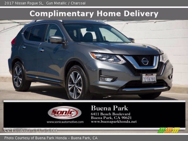 2017 Nissan Rogue SL in Gun Metallic