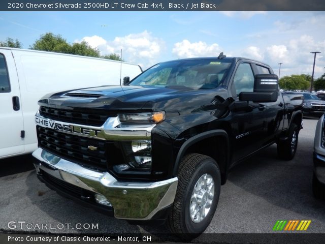 2020 Chevrolet Silverado 2500HD LT Crew Cab 4x4 in Black