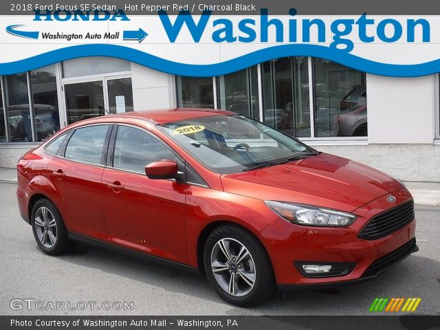 2018 Ford Focus SE Sedan in Hot Pepper Red