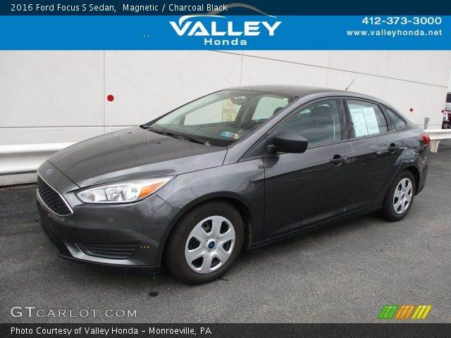 2016 Ford Focus S Sedan in Magnetic
