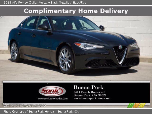 2018 Alfa Romeo Giulia  in Vulcano Black Metallic