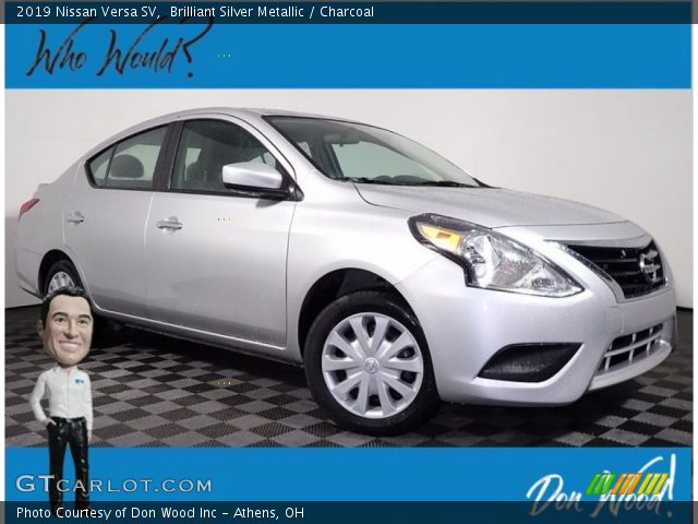 2019 Nissan Versa SV in Brilliant Silver Metallic