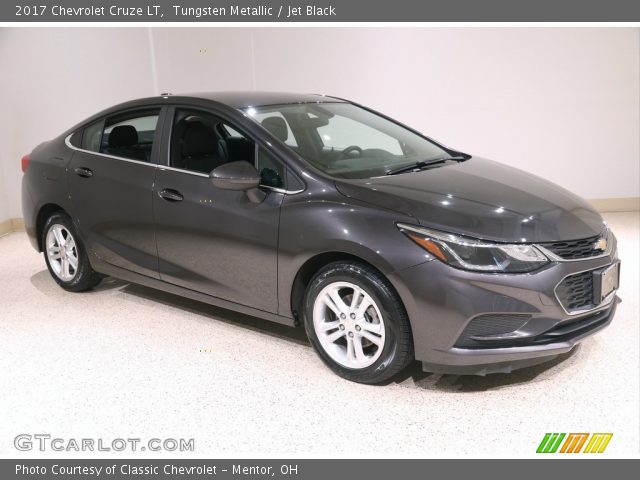 2017 Chevrolet Cruze LT in Tungsten Metallic