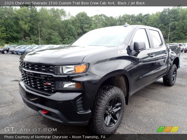 2020 Chevrolet Silverado 1500 Custom Trail Boss Crew Cab 4x4 in Black