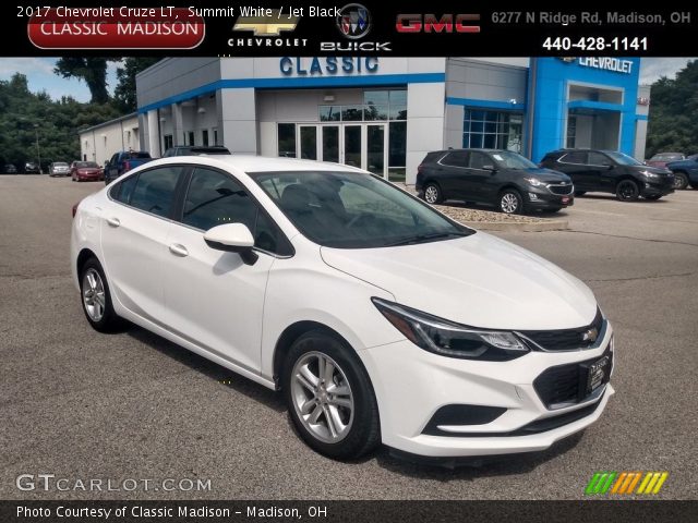 2017 Chevrolet Cruze LT in Summit White