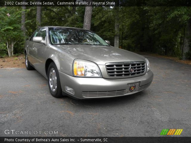 2002 Cadillac DeVille Sedan in Cashmere Metallic
