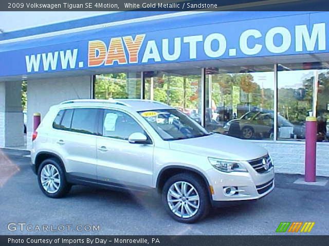 2009 Volkswagen Tiguan SE 4Motion in White Gold Metallic