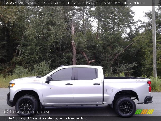2020 Chevrolet Silverado 1500 Custom Trail Boss Double Cab 4x4 in Silver Ice Metallic