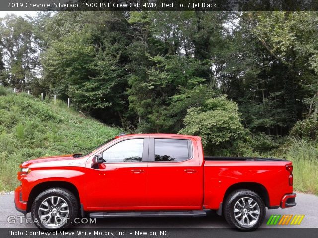 2019 Chevrolet Silverado 1500 RST Crew Cab 4WD in Red Hot