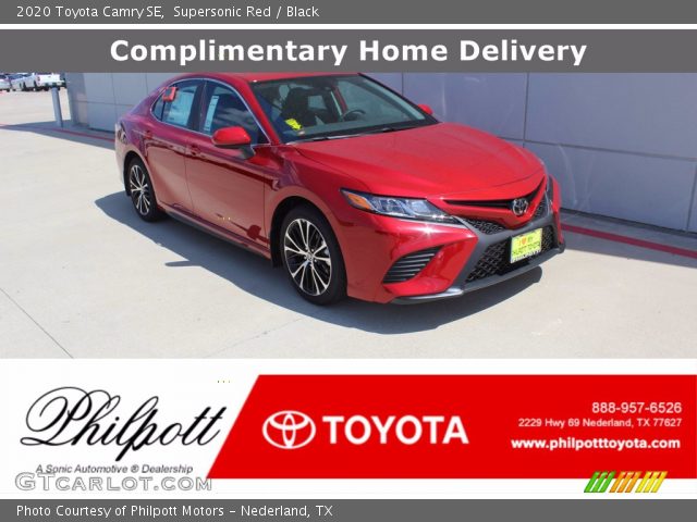 2020 Toyota Camry SE in Supersonic Red