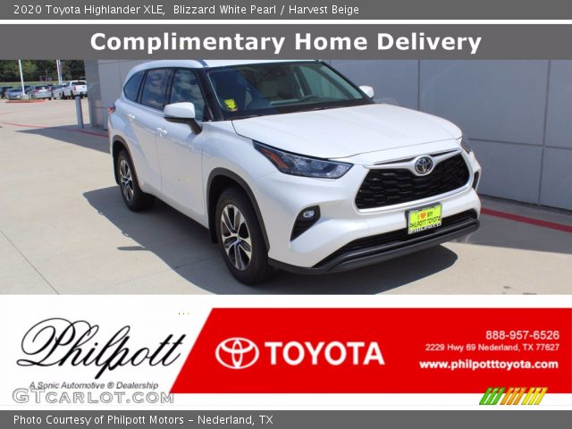 2020 Toyota Highlander XLE in Blizzard White Pearl