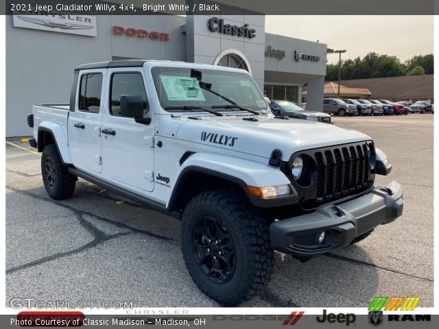 2021 Jeep Gladiator Willys 4x4 in Bright White