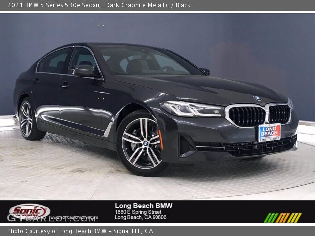 2021 BMW 5 Series 530e Sedan in Dark Graphite Metallic