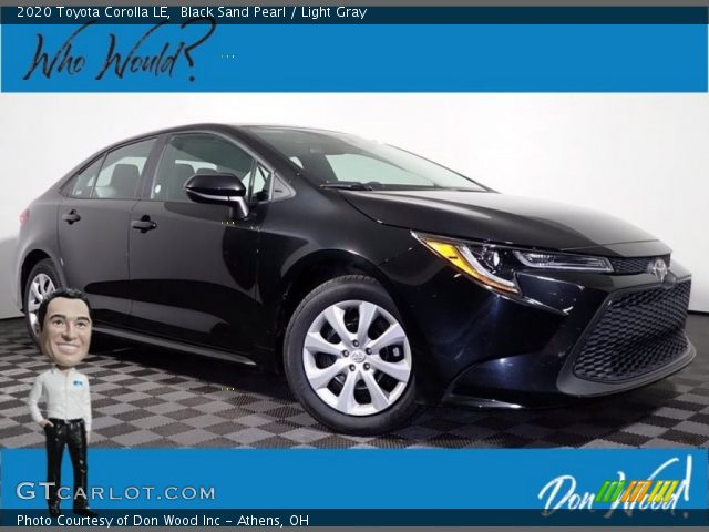 2020 Toyota Corolla LE in Black Sand Pearl