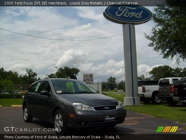 2005 Ford Focus ZX5 SES Hatchback in Liquid Grey Metallic