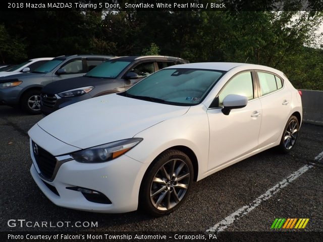 2018 Mazda MAZDA3 Touring 5 Door in Snowflake White Pearl Mica
