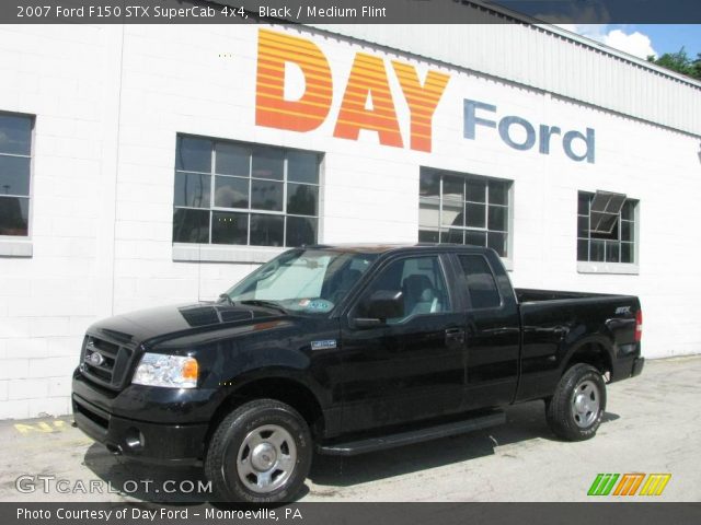 2007 Ford F150 STX SuperCab 4x4 in Black