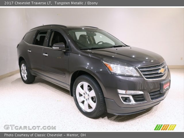 2017 Chevrolet Traverse LT in Tungsten Metallic