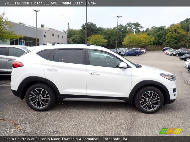 2021 Hyundai Tucson SEL AWD in White Cream
