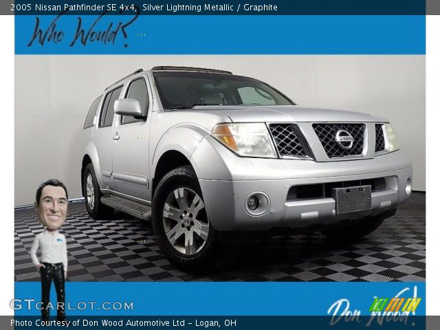 2005 Nissan Pathfinder SE 4x4 in Silver Lightning Metallic